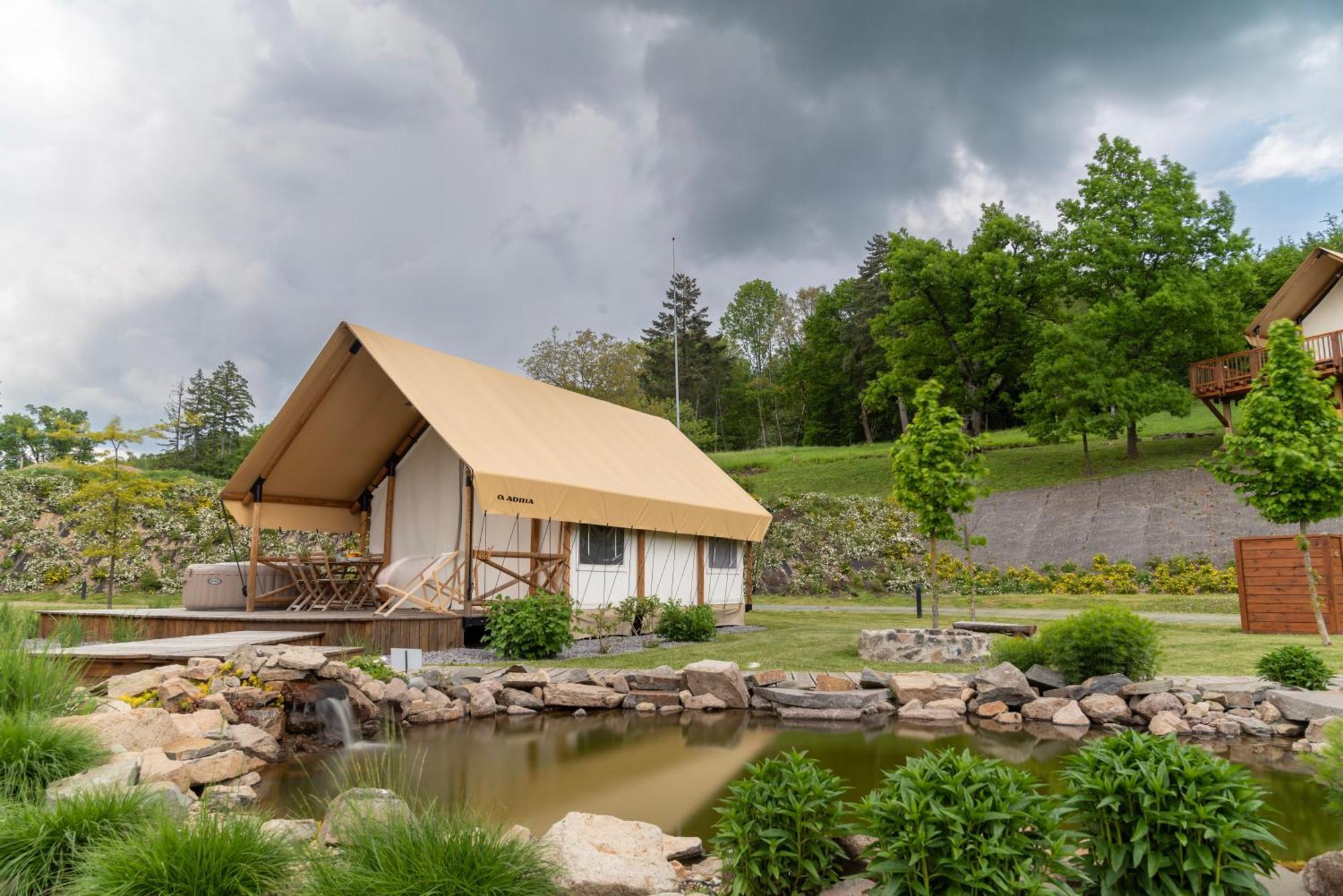 Forrest Glamping Hotel Banská Štiavnica Exterior foto