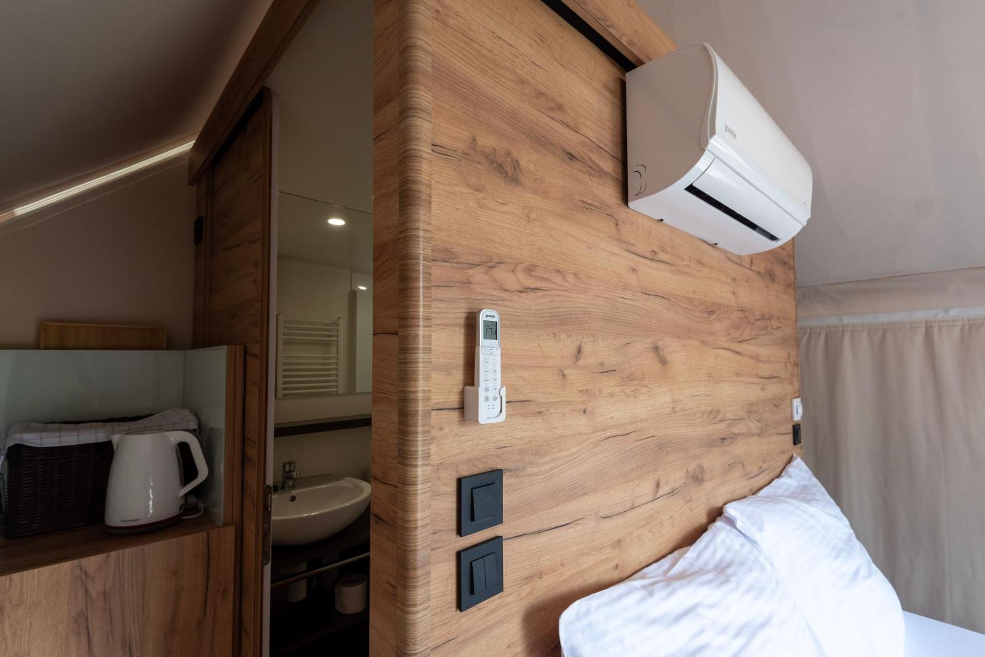 Forrest Glamping Hotel Banská Štiavnica Exterior foto