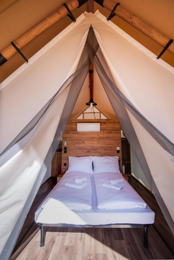 Forrest Glamping Hotel Banská Štiavnica Exterior foto